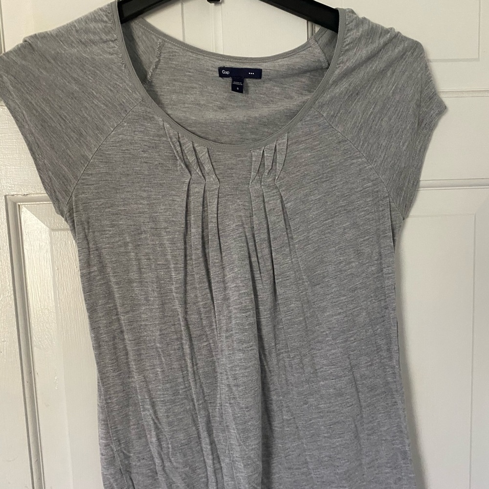 Loose Grey Gap Top